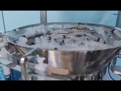 100 Plastic syringe filling machine