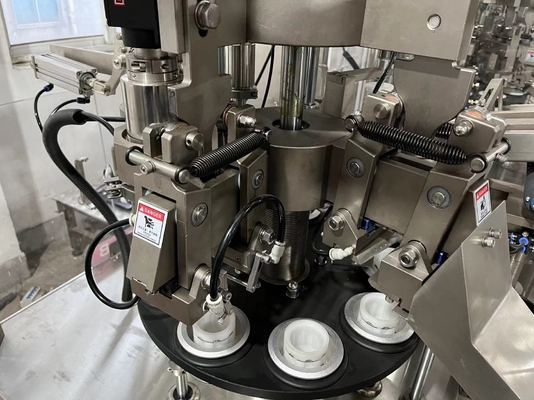 Cosmetic Shampoo Tube Filling Sealing Machine Plastic Compound Pipe 0.6 MPa