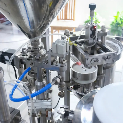 Plastic paste gel packaging dispensing veterinary syringes filling and capping machine