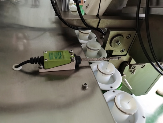 Plastic Composite Soft Tube Filling And Inner Heating Sealing Machine With Chiller For Hand Cream