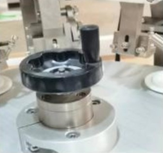Lotion Cosmetic Cream Electric Aluminum Plastic Soft Tube Semi Automatic Fill and Seal Machine