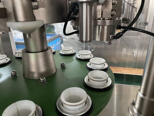 Automatic Tube Filling Sealing Machine