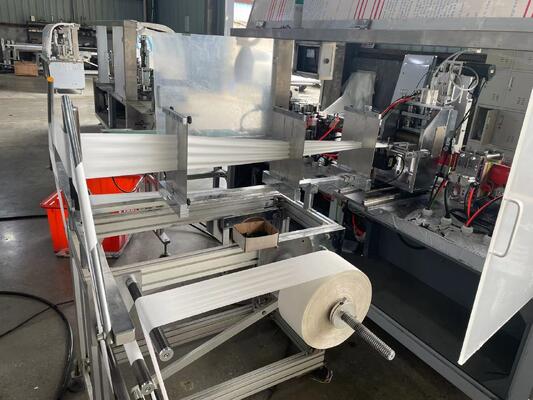 Automatic Single Sheet Wet Tissue Packing Machine 3/4 Side Sealing Sachet Packaging Machine for Hotel