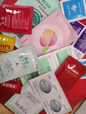 4 Side Sealing Length 125mm 100bags/Min Alcohol Pad Machine