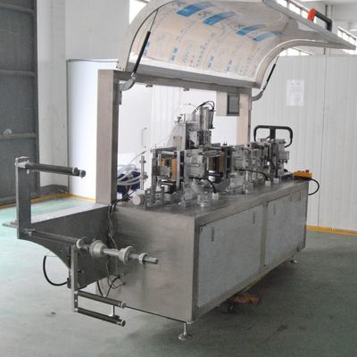 Spray Pump Automatic Wet Tissue Machine Horizontal Four Side Sealing, wet wipe manufacturing machin