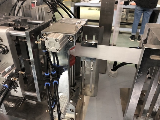 High Speed Wet Tissue Making Machine ,Canteen Wet Napkin Packing Machine